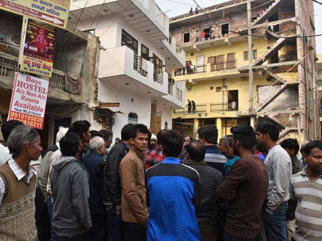 The house of the Khatri family in Gur Mandi in New Delhi. The police questioned Khatri’s father, Raj Kumar, who had been missing since Arzoo’s body was recovered from his house. (Sushil Kumar/ Hindustan Times) The house of the Khatri family in Gur Mandi in New Delhi. The police questioned Khatri’s father, Raj Kumar, who had been missing since Arzoo’s body was recovered from his house. (Sushil Kumar/ Hindustan Times)