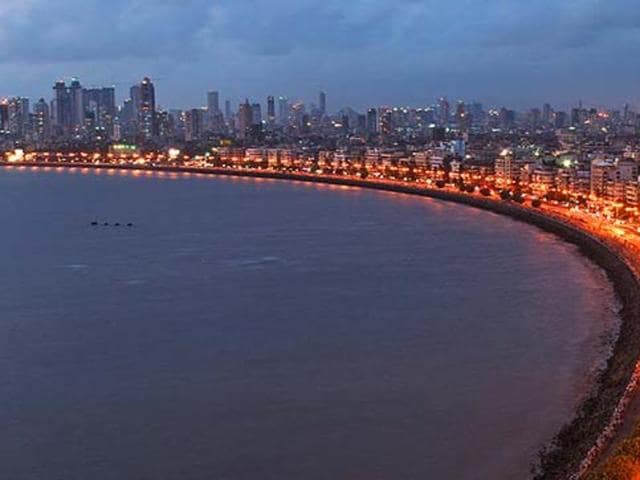 Marine Drive, Mumbai’s iconic promenade. A British newspaper plans to revert to the old city name.(Shutterstock)