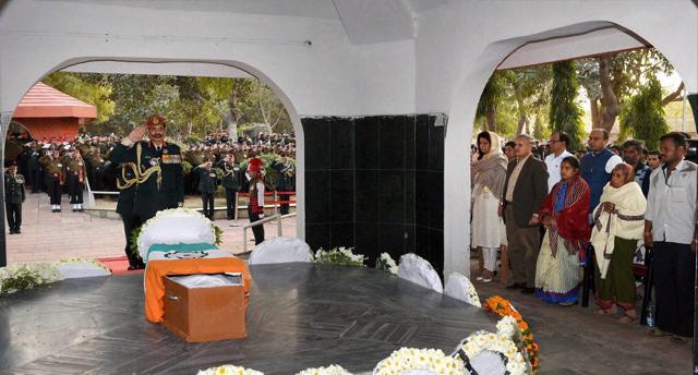 Army chief General Dalbir Singh pays his last respects to Lance Naik Hanumanthappa Koppad in Brar square, New Delhi. (PTI Photo) Army chief General Dalbir Singh pays his last respects to Lance Naik Hanumanthappa Koppad in Brar square, New Delhi. (PTI Photo)