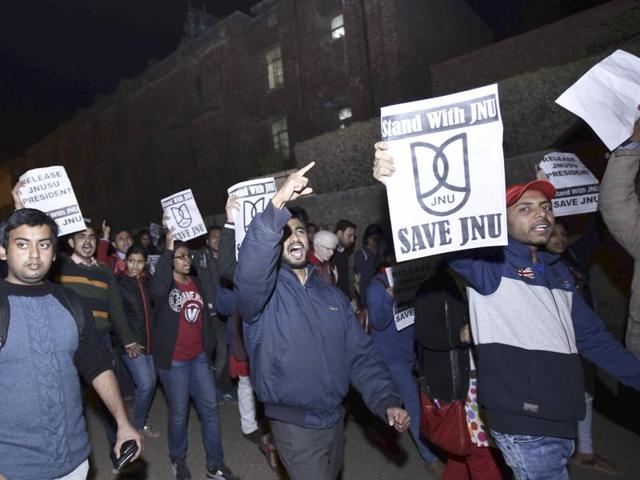 JNU Teacher and Students during protest march in the university campus against the arrest of students union president Kanhaiya on February 12, 2016.(Arun Sharma / HT Photo)
