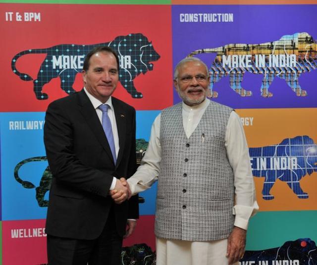 Prime Minister Narendra Modi with Swedish Prime Minister Stefan Löfven at the Make in India centre, in Mumbai.  (Picture courtesy: PIB)