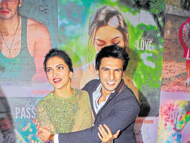 We all know how expressive Ranveer Singh is. Be it award shows or a screening, he is very vocal about his feelings towards Deepika Padukone. And while Deepika is busy shooting in Toronto, Ranveer has made sure that he is there by her side this Valentine’s Day. Isn’t that sweet? (Photo by Prodip Guha/Hindustan Times)