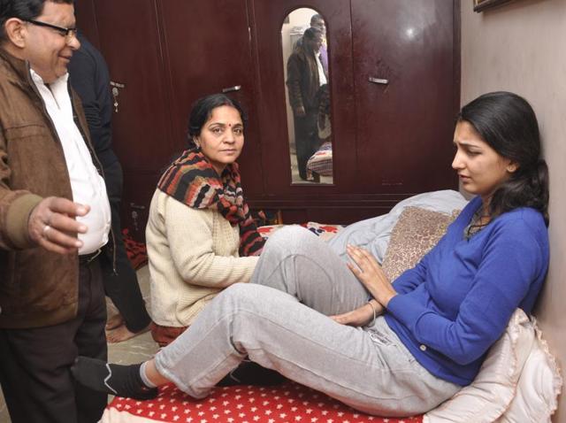 Snapdeal employee Dipti (right), who was abducted two days ago, has been traced and has reached her home in Ghaziabad. (Sakib Ali/HT Photo) Snapdeal employee Dipti (right), who was abducted two days ago, has been traced and has reached her home in Ghaziabad. (Sakib Ali/HT Photo)