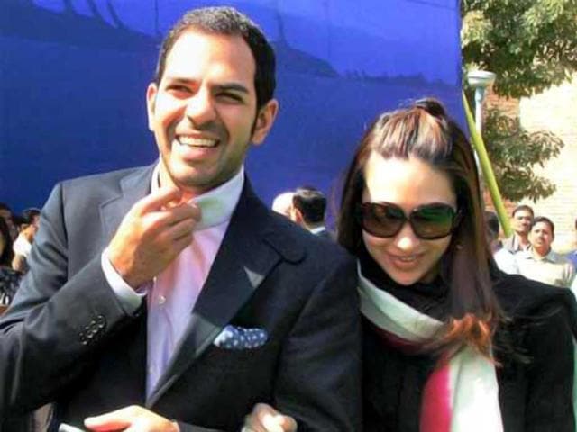 Karisma Kapoor and estranged husband Sunjay have reached divorce settlement after a slew of accusations and court cases. (HT photo) Karisma Kapoor and estranged husband Sunjay have reached divorce settlement after a slew of accusations and court cases. (HT photo)
