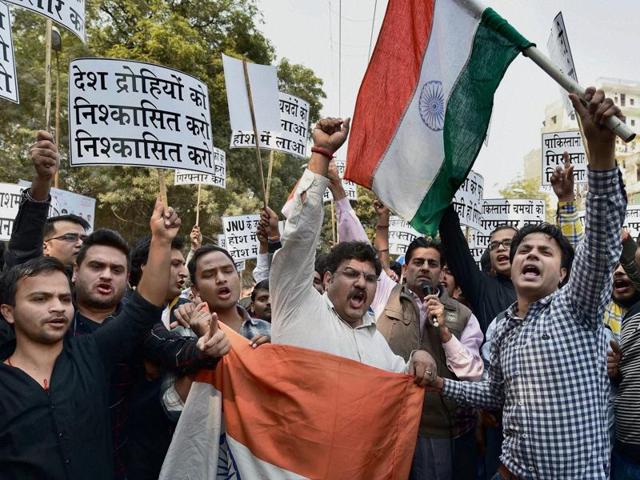 ABVP members protest against ‘anti-national activities’ at JNU, in New Delhi, on Friday.(Ravi Choudhary/HT Photo) ABVP members protest against ‘anti-national activities’ at JNU, in New Delhi, on Friday.(Ravi Choudhary/HT Photo)