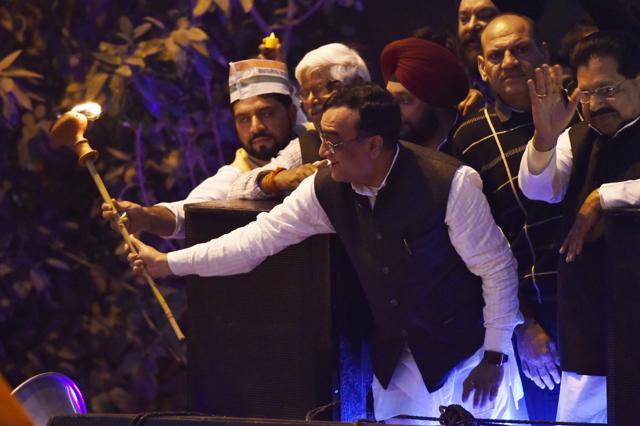 Delhi Pradesh Congress Committee president Ajay Makan and other leaders during the Mashal march to observe "Chhalawa Divas" to mark the failure of the Aam Aadmi Party government 's one year rule . (Virendra Singh Gosain/ HT Photo) Delhi Pradesh Congress Committee president Ajay Makan and other leaders during the Mashal march to observe "Chhalawa Divas" to mark the failure of the Aam Aadmi Party government 's one year rule . (Virendra Singh Gosain/ HT Photo)