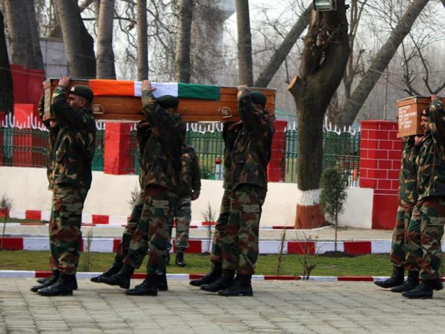 Two soldiers and five militants were killed in a fierce encounter in the frontier district of Kupwara in north Kashmir on Saturday. (Waseem Andrabi/ HT) Two soldiers and five militants were killed in a fierce encounter in the frontier district of Kupwara in north Kashmir on Saturday. (Waseem Andrabi/ HT)