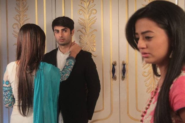 Swara has to give up Sanskaar for Kavita. (Colors)