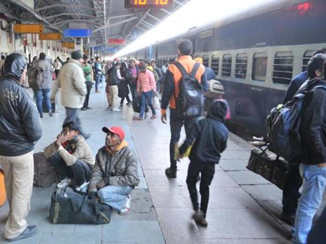 Under the previous system of online booking, one could book tickets on Indian Railway Catering and Tourism Corporation (IRCTC) website 10 times a month but from Monday, it will be reduced to six times. (Pardeep Pandit/HT Photo) Under the previous system of online booking, one could book tickets on Indian Railway Catering and Tourism Corporation (IRCTC) website 10 times a month but from Monday, it will be reduced to six times. (Pardeep Pandit/HT Photo)