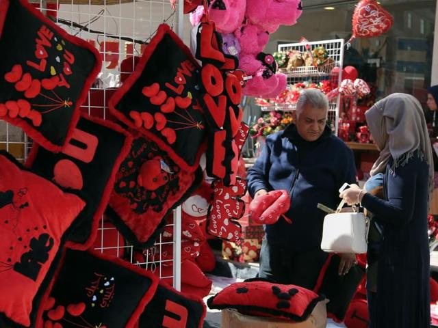 Baghdad is seen plastered with Valentine hearts and roses, and Iraqis are enjoying a rare lull in violence but wondering how long it will last. (AP) Baghdad is seen plastered with Valentine hearts and roses, and Iraqis are enjoying a rare lull in violence but wondering how long it will last. (AP)
