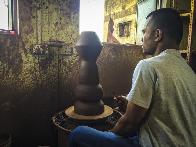 The water filter made using mud (courtesy: design museum dharavi)