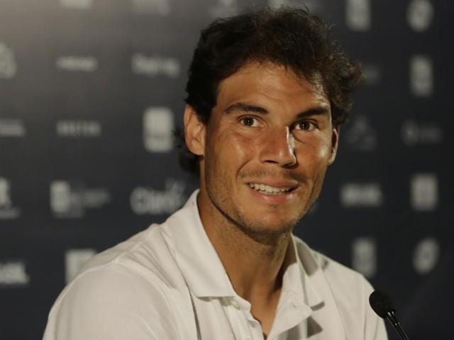 Spain's David Ferrer returns the ball to Spain's Nicolas Almagro during their semi-final tennis match at the Argentina Open in Buenos Aires on February 13, 2016.(AFP Photo)