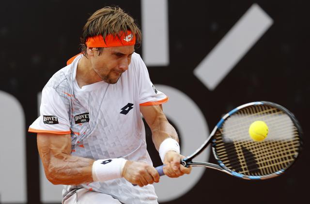 David Ferrer returns the ball to Nicolas Jarry at the Rio Open in Rio de Janeiro, Brazil, on February 16, 2016. (AP)