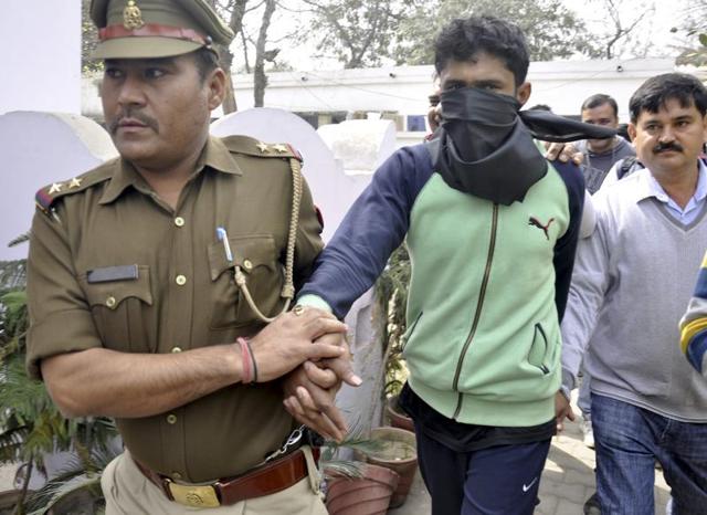 Prime accused Devendra Kumar (right in Green pullover) and his other accomplice Mohit were two of five arrested for abduction of Snapdeal's executive Dipti Sarna on Monday, in Ghaziabad, India, on Monday, Febuary 15, 2016. (Sakib Ali / HT Photo) Prime accused Devendra Kumar (right in Green pullover) and his other accomplice Mohit were two of five arrested for abduction of Snapdeal's executive Dipti Sarna on Monday, in Ghaziabad, India, on Monday, Febuary 15, 2016. (Sakib Ali / HT Photo)