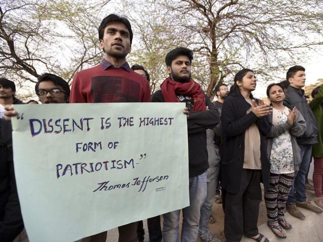 Activists of Campus front of India shout slogans in New Delhi.(HT Photo/Arun Kumar)