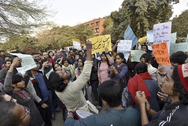 JNU students protest against arrest of JNUSU president Kanhaiya at JNU campus. (Sanjeev Verma/HT Photo) JNU students protest against arrest of JNUSU president Kanhaiya at JNU campus. (Sanjeev Verma/HT Photo)
