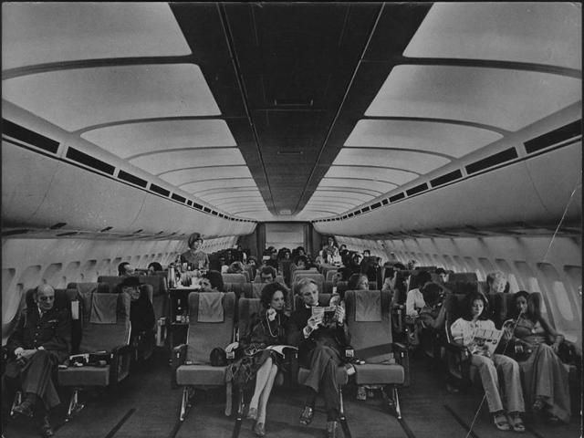 This is how an Airbus A300 looked from inside in the 1970s. (HT Archives)