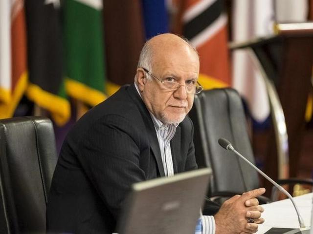 Iranian oil minister Bijan Zanganeh met counterparts from Venezuela, Iraq and Qatar in Tehran for over two hours on Wednesday, saying the proposed production “ceiling” should be the first step toward stabilizing the market. (Reuters File) Iranian oil minister Bijan Zanganeh met counterparts from Venezuela, Iraq and Qatar in Tehran for over two hours on Wednesday, saying the proposed production “ceiling” should be the first step toward stabilizing the market. (Reuters File)