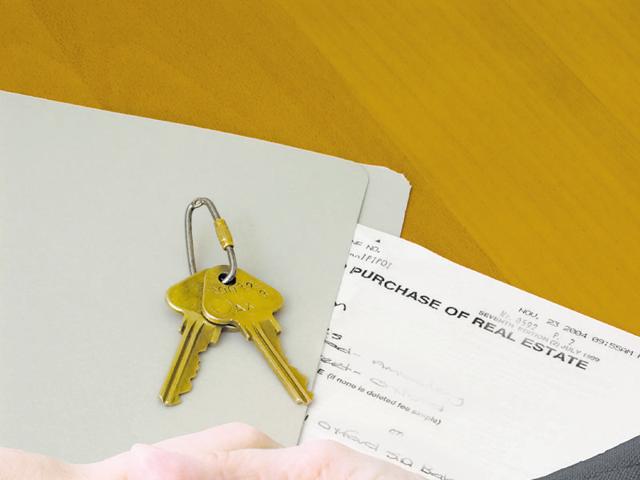 At times a sale deed is not executed by the seller, leaving the buyer facing the prospect of eviction.. (ISTOCK) At times a sale deed is not executed by the seller, leaving the buyer facing the prospect of eviction.. (ISTOCK)