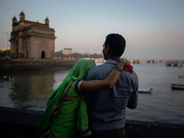 A couple was captured cosying up near the Gateway of India in Mumbai. The caption for the photo read:  ‘Why do we need a day for love, they say, but with the sheer amount of hate we reserve all through the year, maybe it’s not too bad an idea.’ (Instagram/everydaymumbai) 
