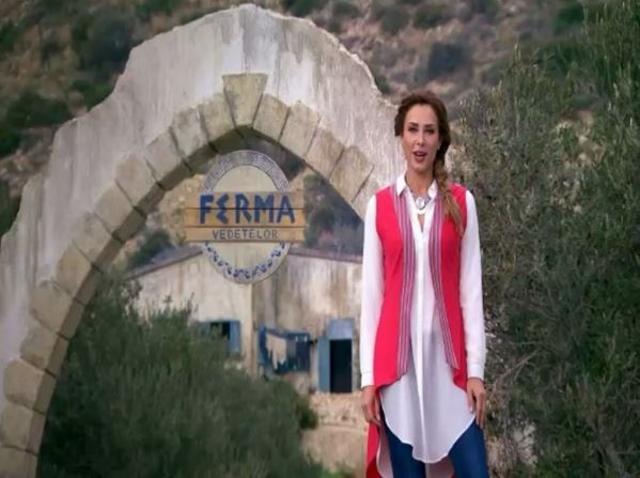 Romainan actor-model Iulia Vantur in a still from Ferma Vedetelor. (Instagram)