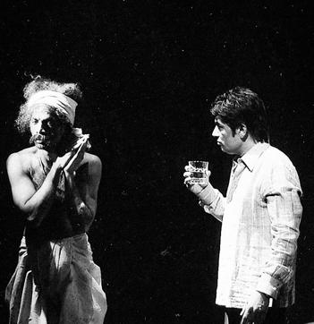 In the late 1980s, Deshpande used to perform original one-act plays and platform performances (acts that took place outside Prithvi Theatre) regularly.