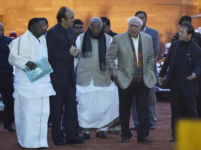 Congress senior leader Gulam Nabi Azad , Kapil Sibal , Mallikarjun Kharge , Arunachal Pradesh chief minister Nabam Tuki after meeting with President Pranab Mukherjee. (HT Photo) Congress senior leader Gulam Nabi Azad , Kapil Sibal , Mallikarjun Kharge , Arunachal Pradesh chief minister Nabam Tuki after meeting with President Pranab Mukherjee. (HT Photo)