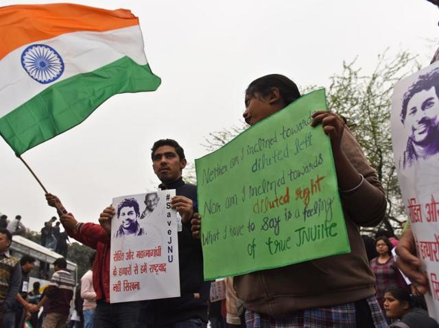 JNU students take out a march to Jantar Mantar. (Sushil Kumar/HT Photo) JNU students take out a march to Jantar Mantar. (Sushil Kumar/HT Photo)