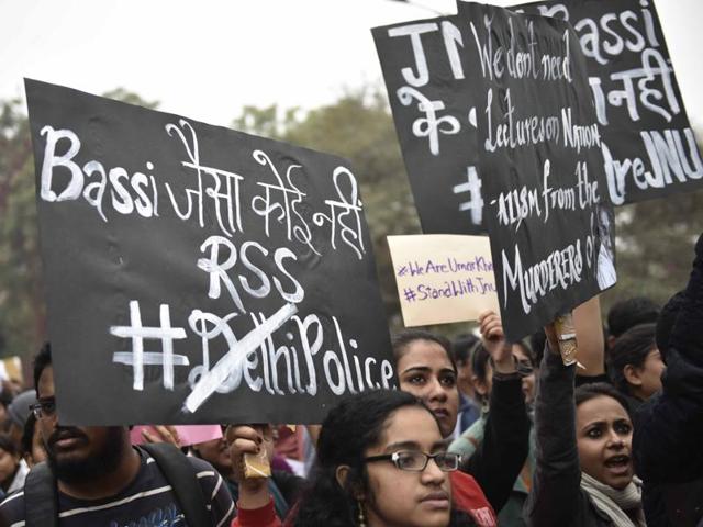JNU students take out a march in support of JNUSU president who was sent to judicial custody. (Vipin Kumar/HT Photo) JNU students take out a march in support of JNUSU president who was sent to judicial custody. (Vipin Kumar/HT Photo)