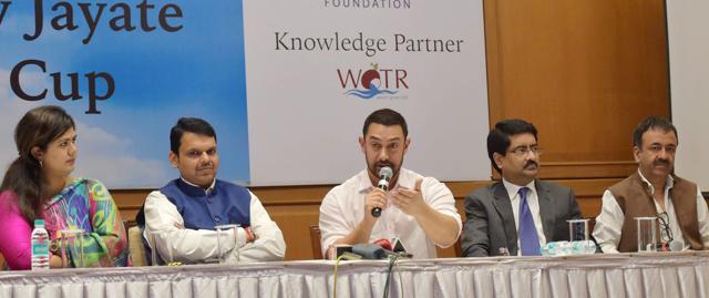 Bollywood actor Aamir Khan speaks as Maharashtra CM Devendra Fadnavis, industrialist Kumar Mangalam Birla, Pankaja Munde and director Rajkumar Hirani look on during the announcement of Paani Foundation in Mumbai on Wednesday. (PTI) Bollywood actor Aamir Khan speaks as Maharashtra CM Devendra Fadnavis, industrialist Kumar Mangalam Birla, Pankaja Munde and director Rajkumar Hirani look on during the announcement of Paani Foundation in Mumbai on Wednesday. (PTI)