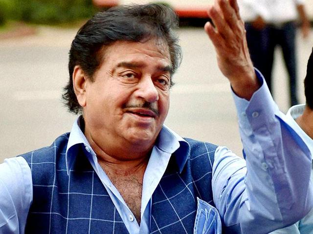 BJP MP Shatrughan Sinha was expressing his disapproval over the Centre’s treatment of JNU student union leader Kanhaiya Kumar and the use of sedition charges. BJP MP Shatrughan Sinha was expressing his disapproval over the Centre’s treatment of JNU student union leader Kanhaiya Kumar and the use of sedition charges.