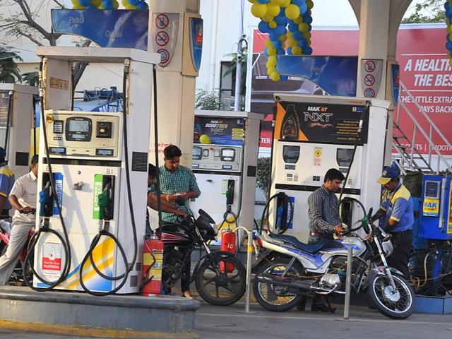 There has been a 127% increase in petrol taxes and a 386% increase in diesel taxes — both indirect taxes — in a span of 15 months. To be sure, there can be perfectly justifiable econ-omic and fiscal reasons for these increases but that is not the point here.(Shankar Mourya/ Hindustan Times)