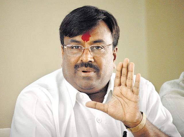 Finance minister Sudhir Mungantiwar had also announced that 27 of the most innovative and practical suggestions would be included in this year’s budget itself and even win cash prizes, with the best idea winning Rs10 lakh.(File photo)