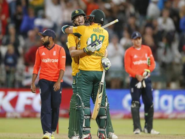 South Africa’s Kyle Abbott, front, celebrates with Chris Morris after winning the T20 match against England in Cape Town, on February 19, 2016. (AP Photo) South Africa’s Kyle Abbott, front, celebrates with Chris Morris after winning the T20 match against England in Cape Town, on February 19, 2016. (AP Photo)