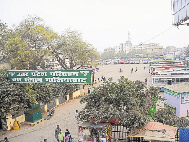 The UPSRTC chief has ordered a cleanliness drive, starting with installation of display boards to raise awareness.(Sakib Ali/HT Photo)