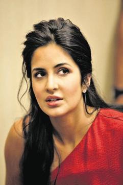 Katrina Kaif interacts with HT Cafe journalists in HT Mumbai office in this file photo from Aug, 2012. (Photo by Santosh Harhare / Hindustan Times)