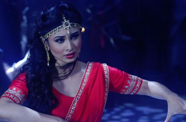 Watch Naagin on Colors from Saturday to Sunday at 8pm. (Colors)