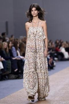 Chloé does boho-chic with a floaty, romantic number. A model presents a creation for Chloe during the 2016 Spring/Summer ready-to-wear collection fashion show, on October 1, 2015 in Paris. (AFP) Chloé does boho-chic with a floaty, romantic number. A model presents a creation for Chloe during the 2016 Spring/Summer ready-to-wear collection fashion show, on October 1, 2015 in Paris. (AFP)