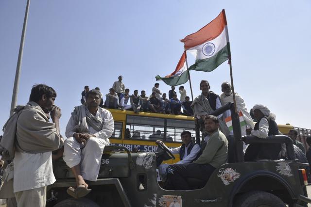 Traffic was disrupted in Rohtak district and the sub-divisional magistrate’s vehicle was set on fire by a mob on Monday. (Ravi Choudhary/HT Photo) Traffic was disrupted in Rohtak district and the sub-divisional magistrate’s vehicle was set on fire by a mob on Monday. (Ravi Choudhary/HT Photo)