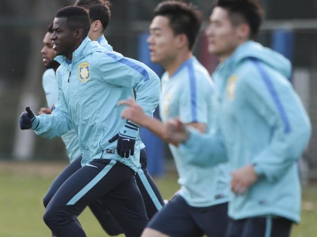 Jiangsu shelled out 50 million Euros for Brazilian midfielder Alex Teixeira. (AFP Photo) Jiangsu shelled out 50 million Euros for Brazilian midfielder Alex Teixeira. (AFP Photo)