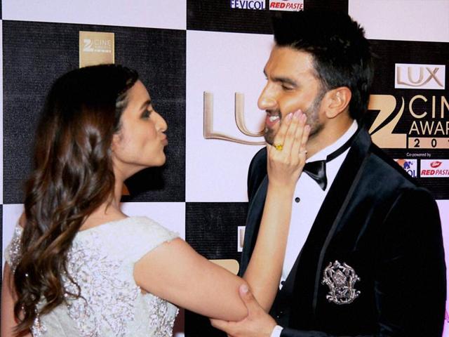 Ranveer Singh and Parineeti Chopra at the Zee Cine Awards 2016. (PTI) 