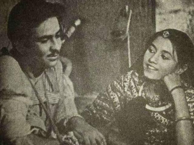 Raj Kapoor and Madhubala first appeared in lead roles with Kidar Sharma’s Neel Kamal (1947). Madhubala was 14 at the time. (Youtube grab)