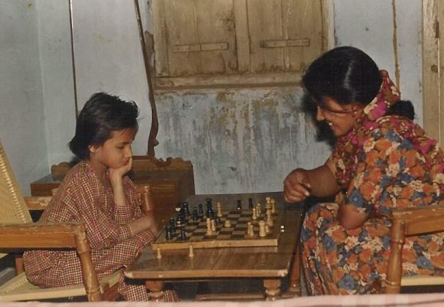 Anuradha Beniwal as a child playing chess with her mother in this undated photo on her FB profile. (Photo: Facebook) Anuradha Beniwal as a child playing chess with her mother in this undated photo on her FB profile. (Photo: Facebook)