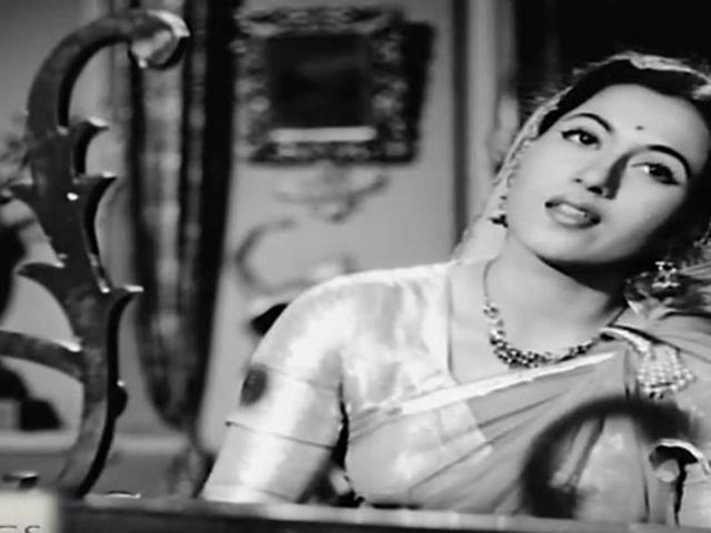 Madhubala was seen oppposite Dilip Kumar in Mehboob Khan’s 1954 film Amar. (Youtube grab)