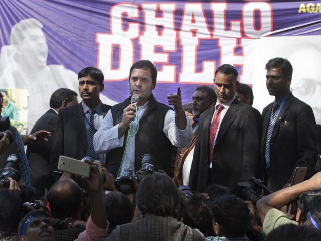 Congress vice president Rahul Gandhi addresses students during a protest in New Delhi.(AP)