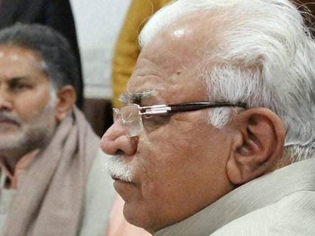As soon as he reached Rohtak, the Chief Minister’s car was gheraoed by angry people who raised slogans like “Haryana Police murdabad” to protest the state police’s alleged failure in controlling the violent situation As soon as he reached Rohtak, the Chief Minister’s car was gheraoed by angry people who raised slogans like “Haryana Police murdabad” to protest the state police’s alleged failure in controlling the violent situation
