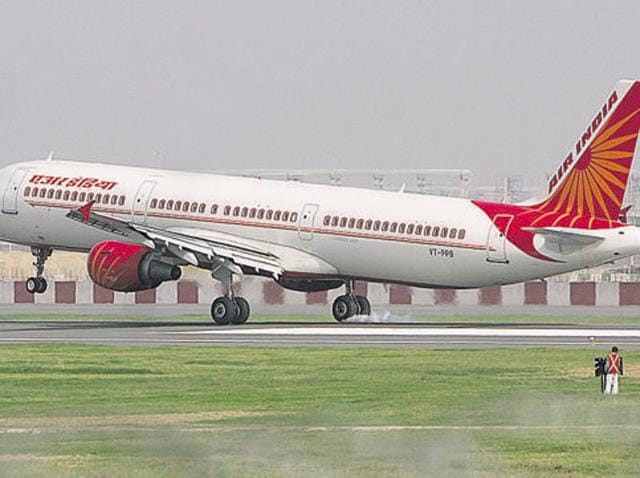 The national carrier is planning to name planes in its fleet after states, and put cling wrap advertisements and photographs of key tourist destinations of the client state on the plane, sources said. (Vipin Kumar/ HT)