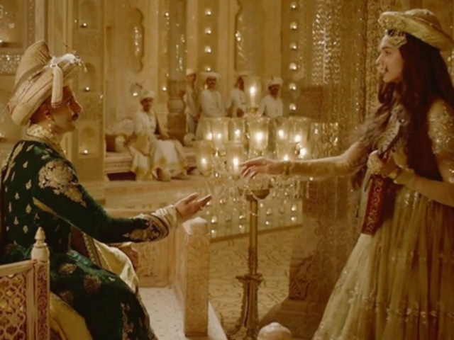 Ranveer Singh and Deepika Padukone played lead roles in Bajirao Mastani (2015) that was a huge success at the box office. (Youtube grab) Ranveer Singh and Deepika Padukone played lead roles in Bajirao Mastani (2015) that was a huge success at the box office. (Youtube grab)