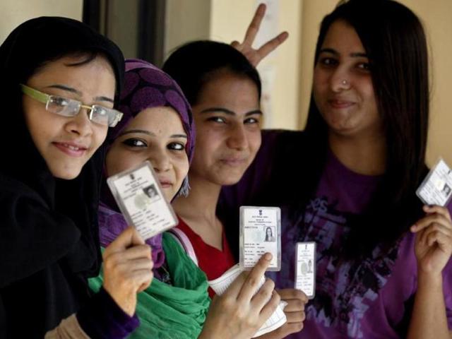 File photo of first time voters. The Election Commission is keen on employing information technology to streamline the voting process during the upcoming state assembly polls. (Raj K Raj / HT File Photo) File photo of first time voters. The Election Commission is keen on employing information technology to streamline the voting process during the upcoming state assembly polls. (Raj K Raj / HT File Photo)
