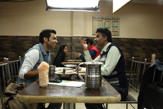 Aligarh delves on the conversations between Prof Siras (Manoj Bajpayee) and journalist Deepu Sebastian (Raj Kummar Rao) (A still from Aligarh)